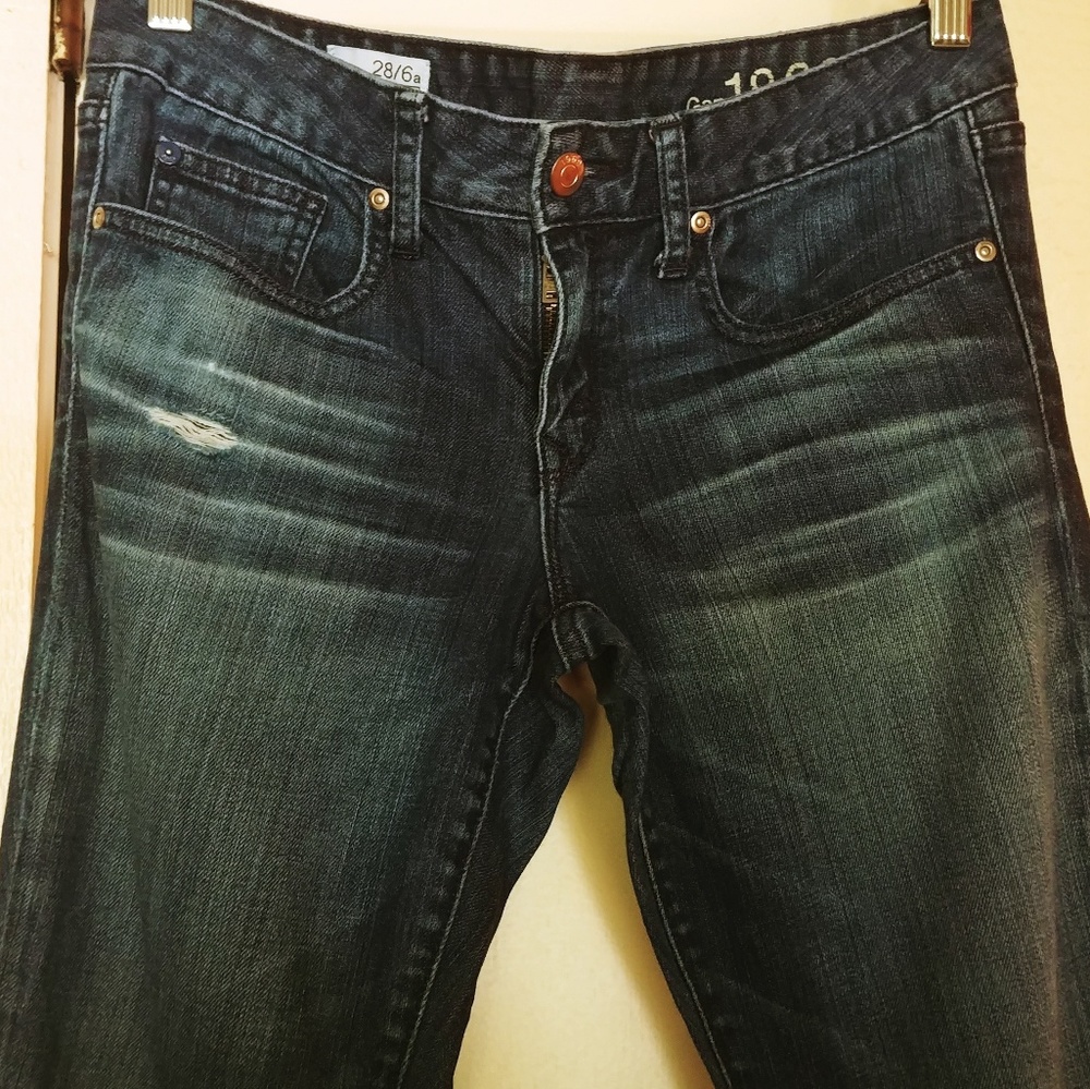 GAP Destructed Curvy Jeans
